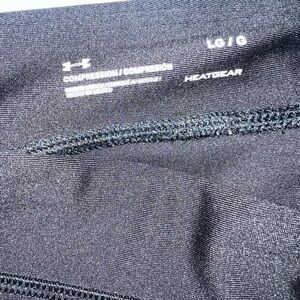 Under Armour women’s work out pants (L)